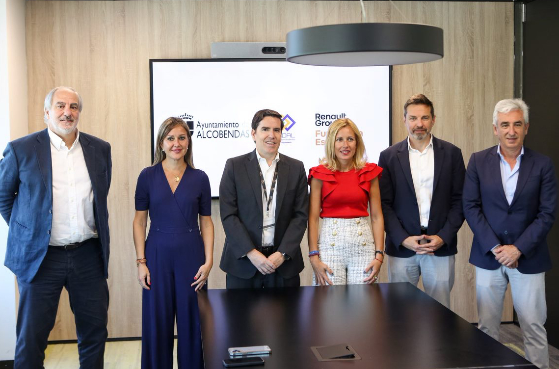 Fundación Renault , Fundal y Ayuntamiento Alcobendas firman un convenio por la seguridad vial