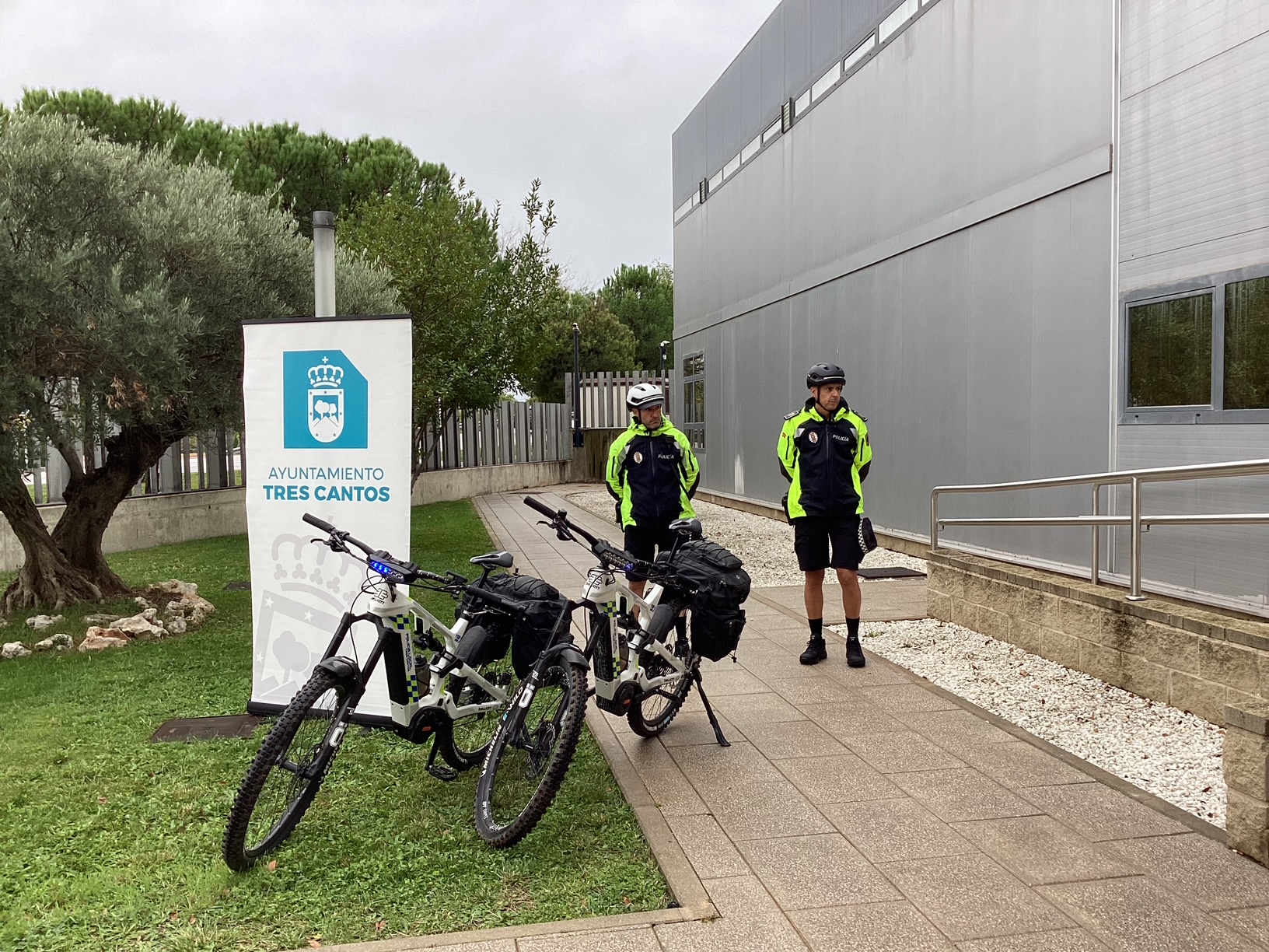 Policía Local Tres Cantos presenta las unidades Canina y Ciclista 