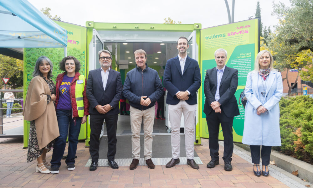 Compañía Merck instala un laboratorio portátil en Tres Cantos