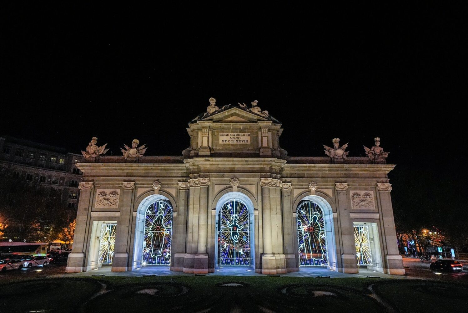 Almeida y De la Fuente inauguran el alumbrado de Madrid esta Navidad