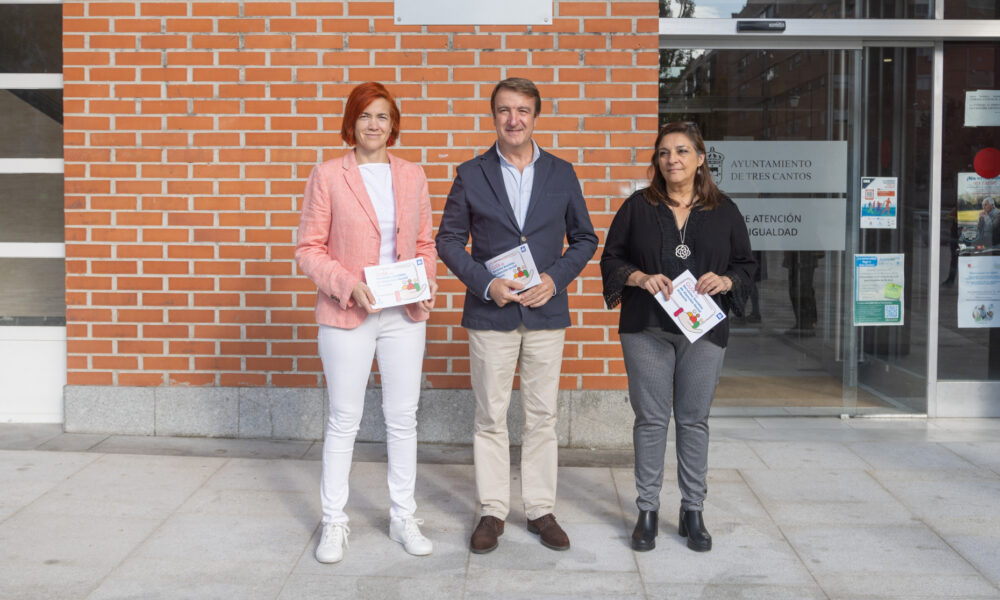 Tres Cantos presenta la nueva Guia de Servicios Sociales