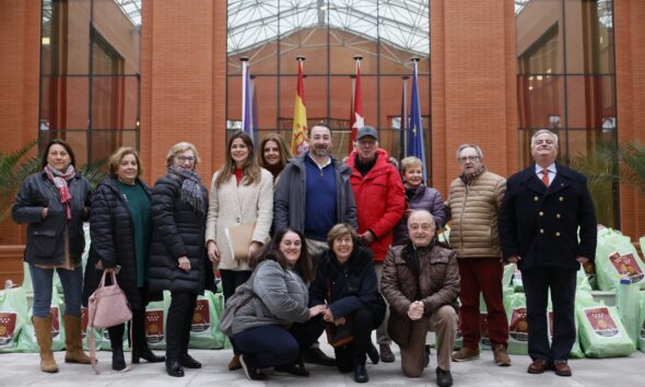 Rotary Sierra de Madrid entrega regalos a niños vulnerables Colmenar Viejo