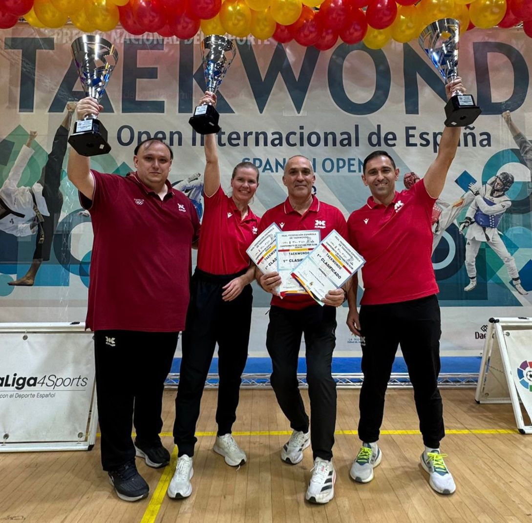 Hankuk International School de Sanse líder y campeón de España