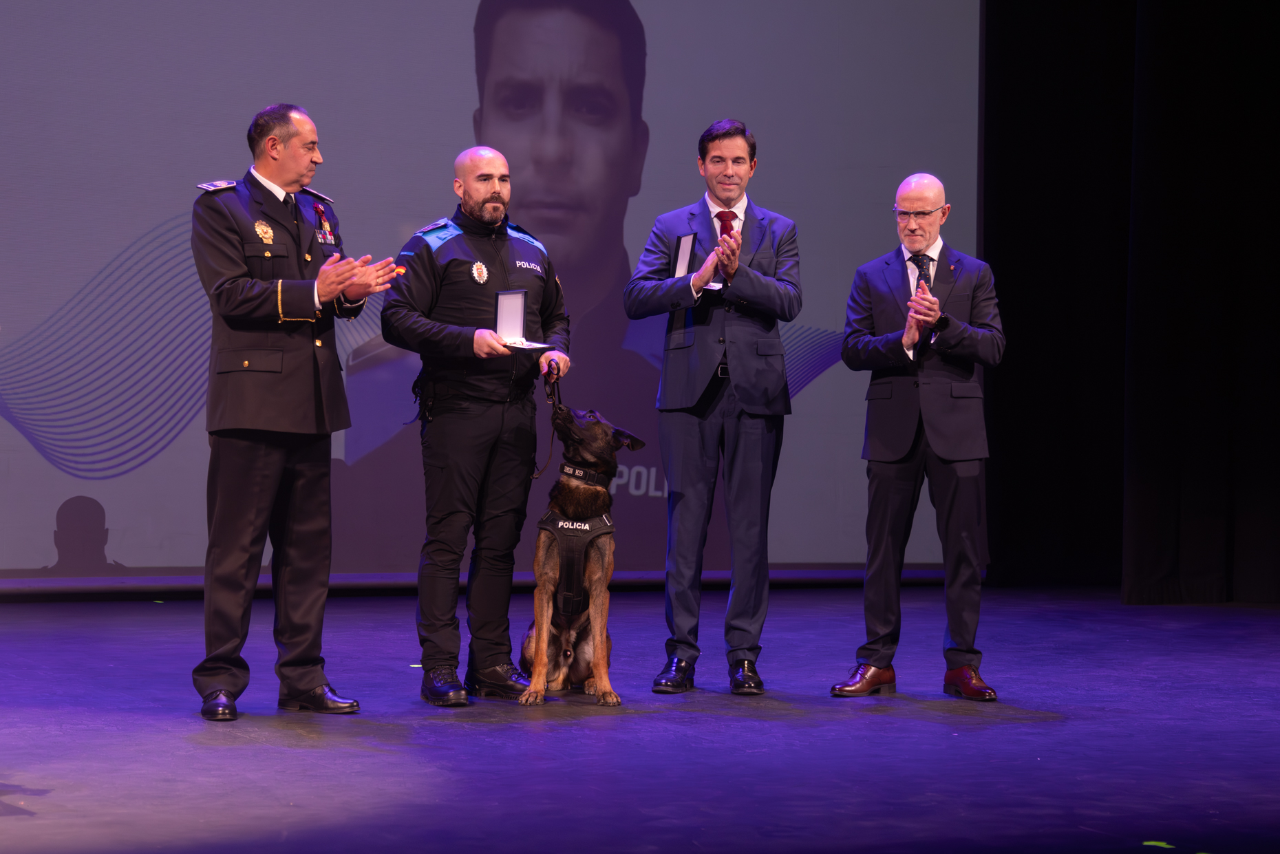 Premios y reconocimientos en la Gala Policía Local Tres Cantos 2024