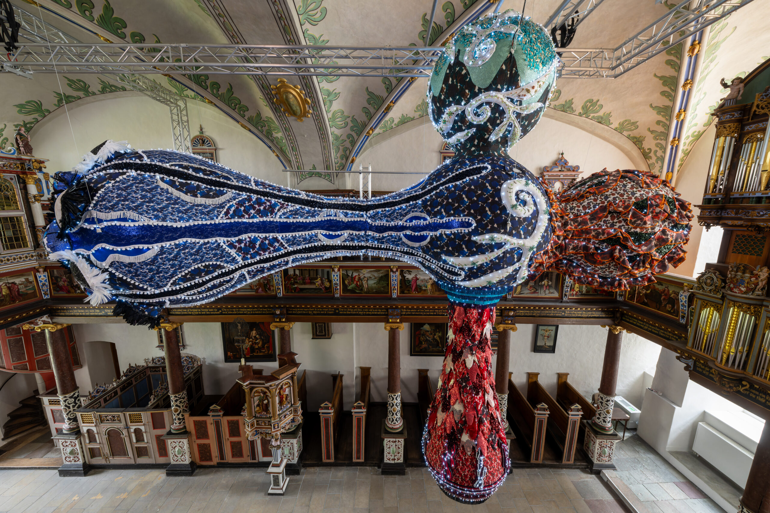 Fundación Casa de Alba presenta "Flamboyant" de Joana Vasconcelos en el Palacio de Liria