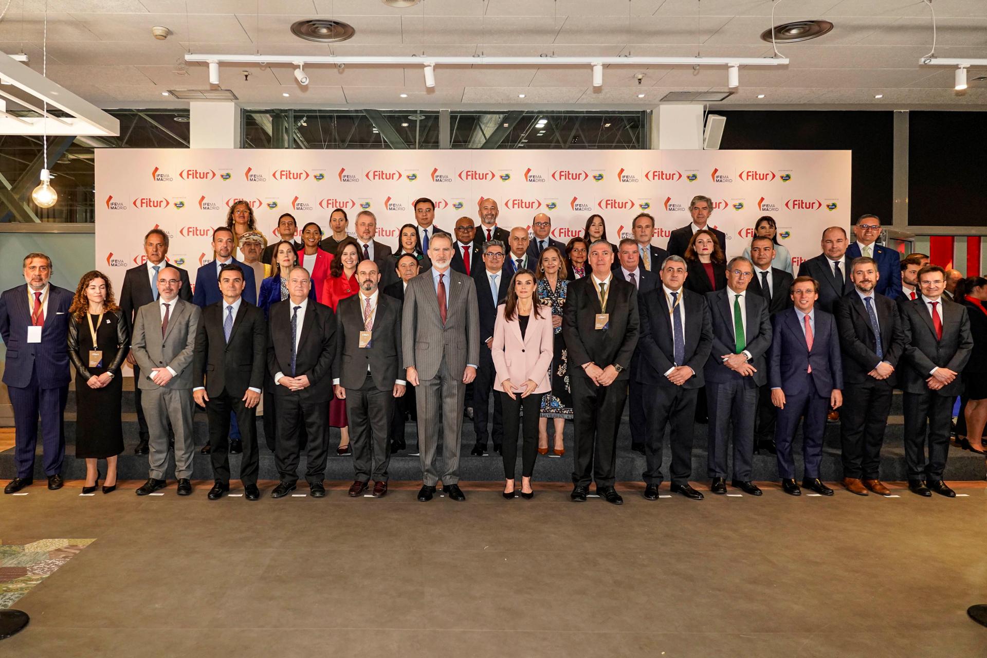 SS.MM. Los Reyes de España inauguran FITUR 2025